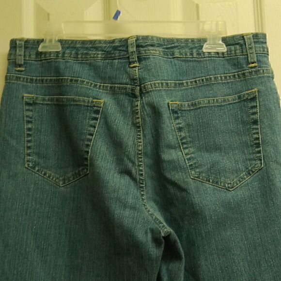 Bill Blass  Blue Jeans size 12P Stretch - Picture 3 of 7